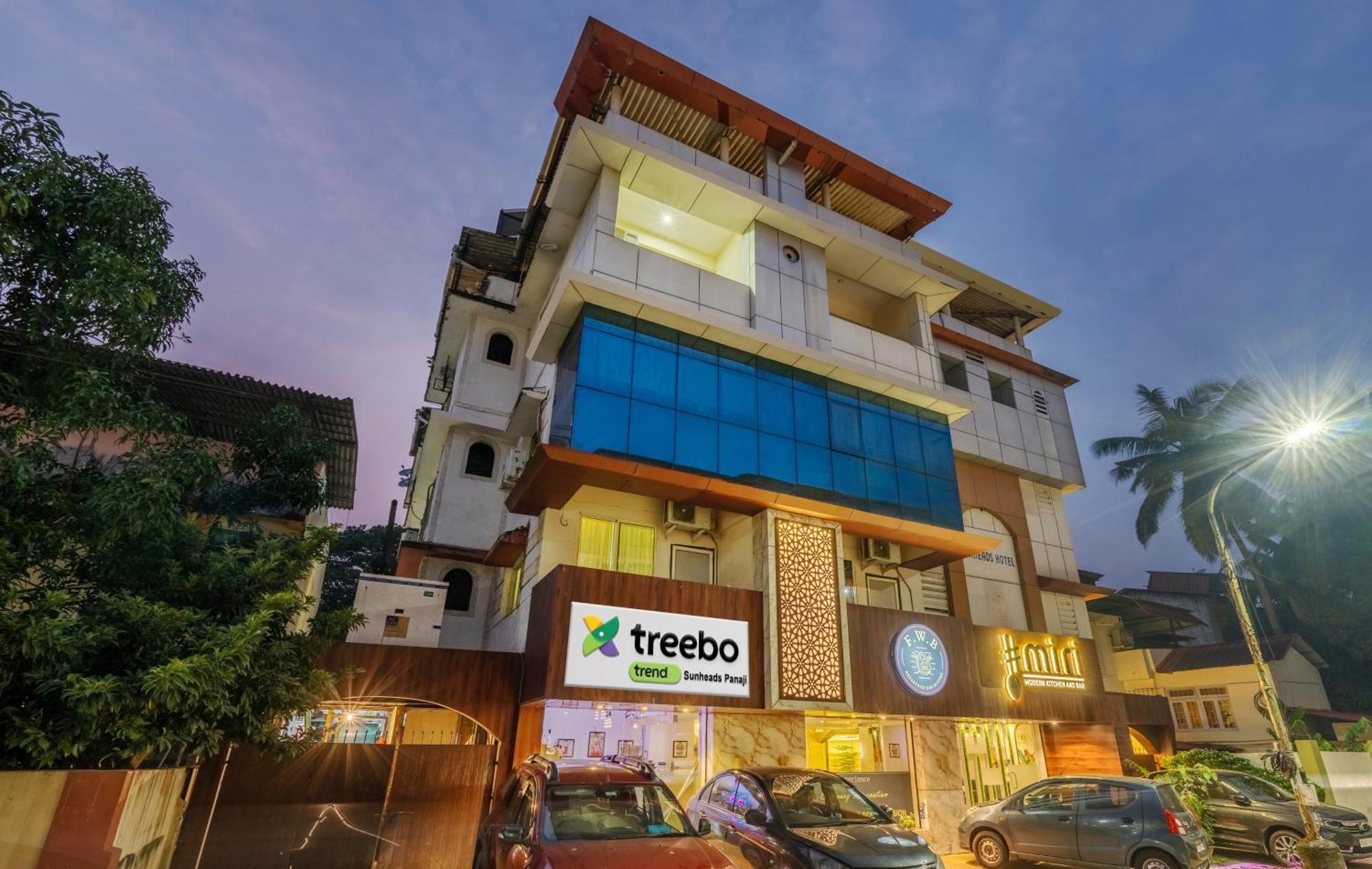Treebo Sunheads Hotel ปณชี ภายนอก รูปภาพ