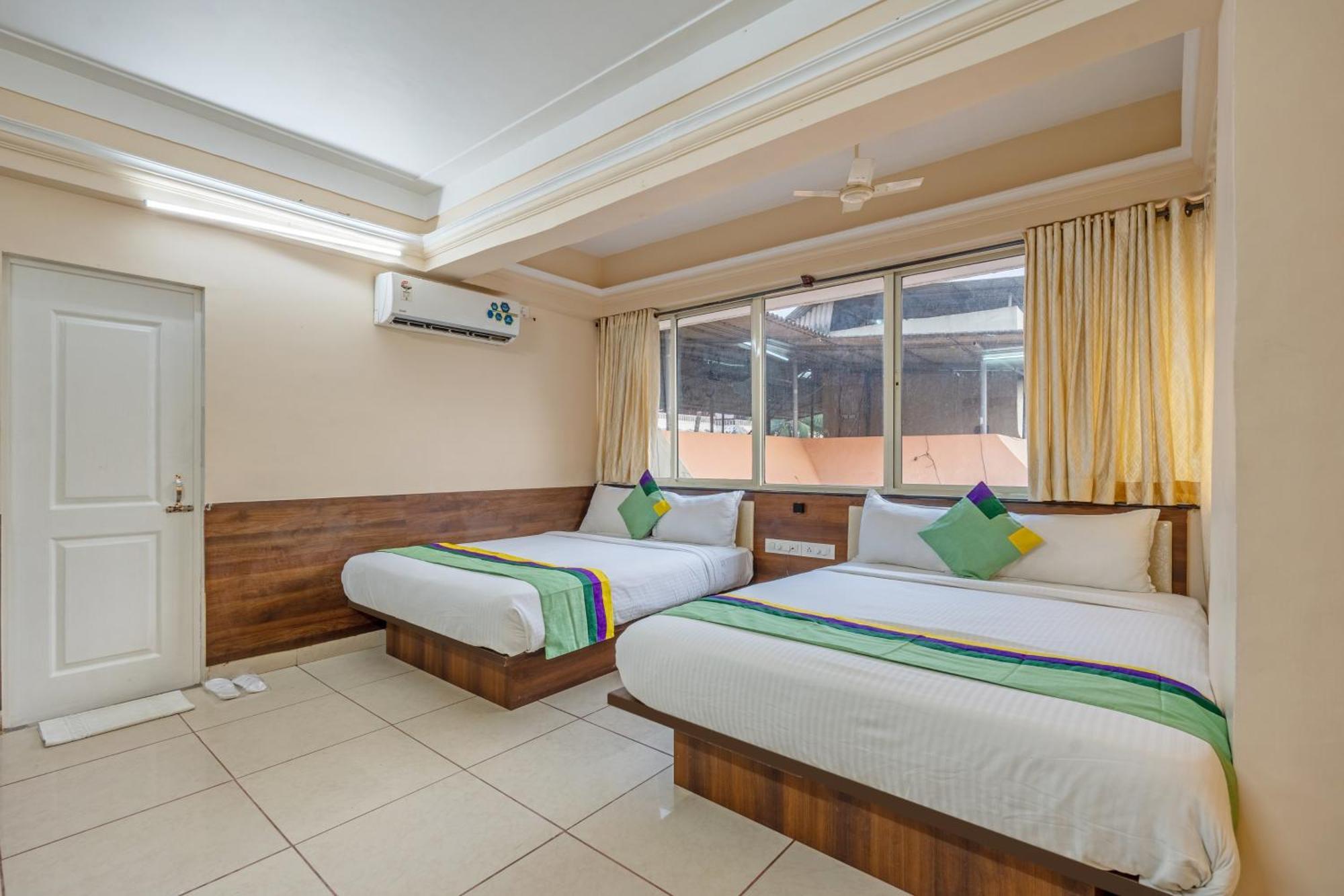 Treebo Sunheads Hotel ปณชี ภายนอก รูปภาพ