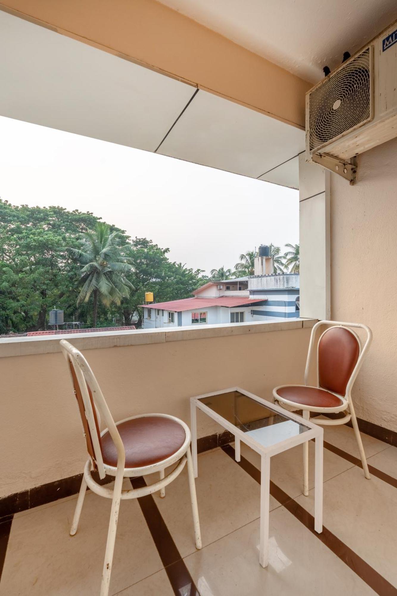 Treebo Sunheads Hotel ปณชี ภายนอก รูปภาพ