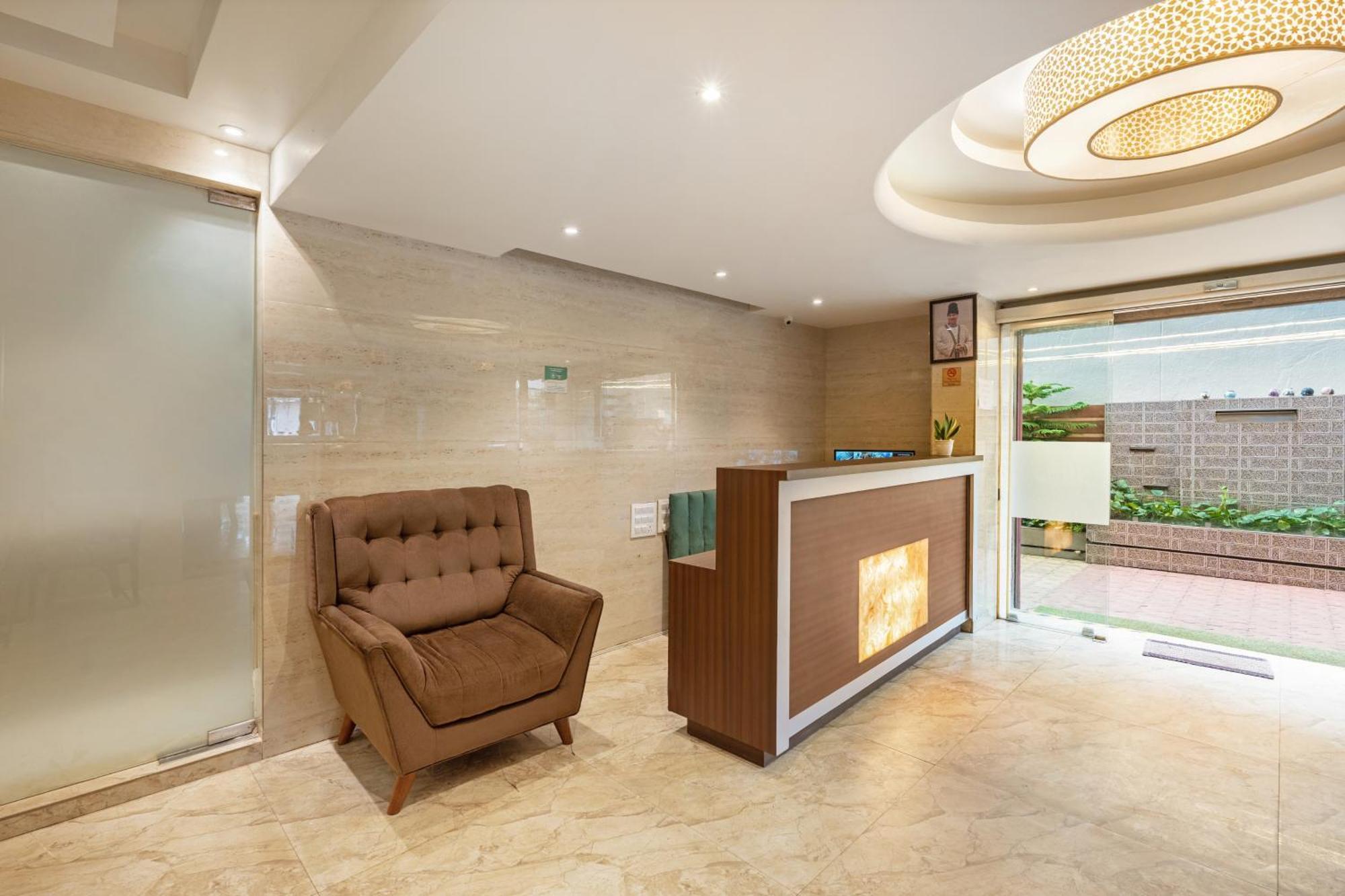 Treebo Sunheads Hotel ปณชี ภายนอก รูปภาพ