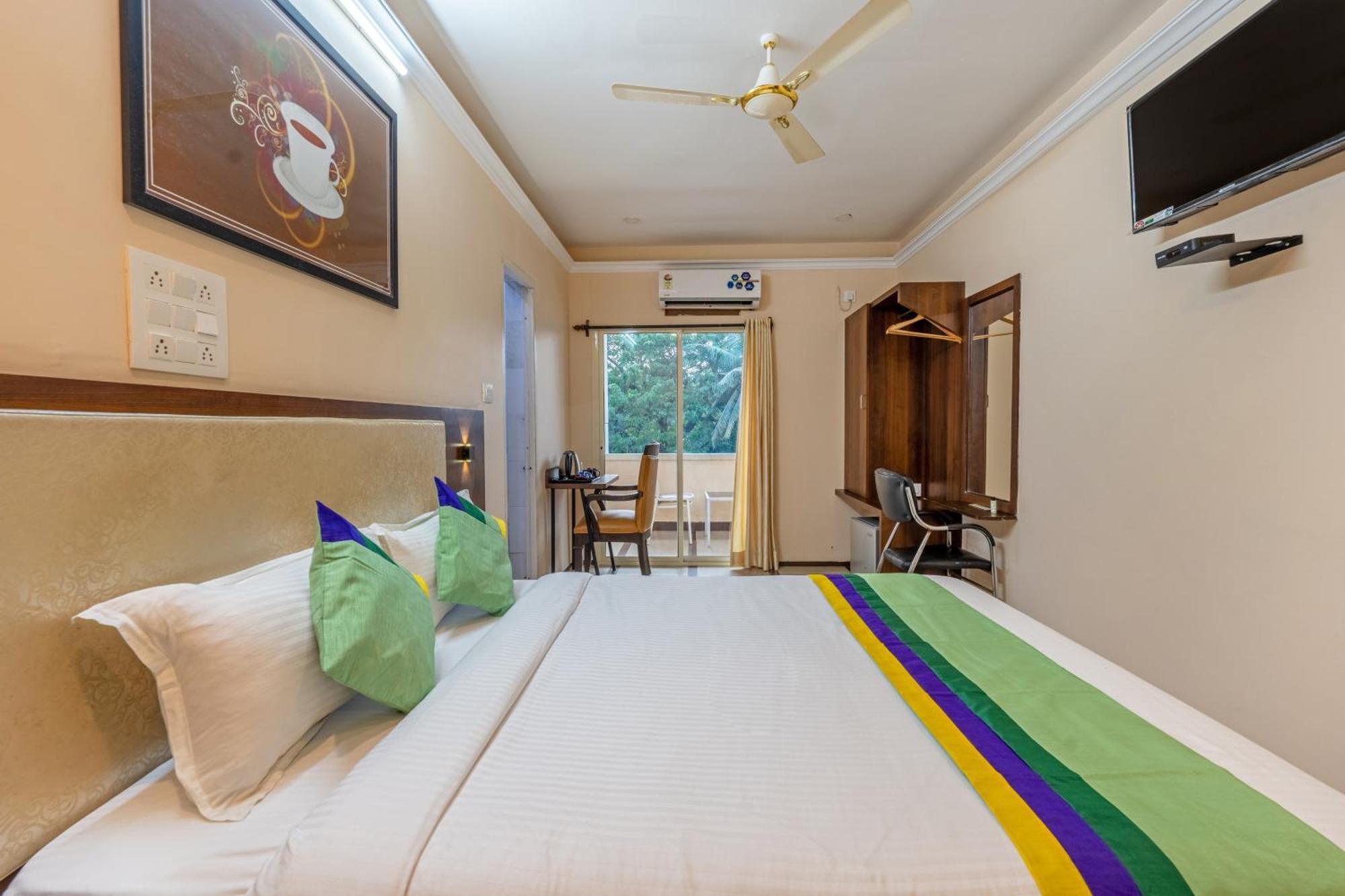 Treebo Sunheads Hotel ปณชี ภายนอก รูปภาพ