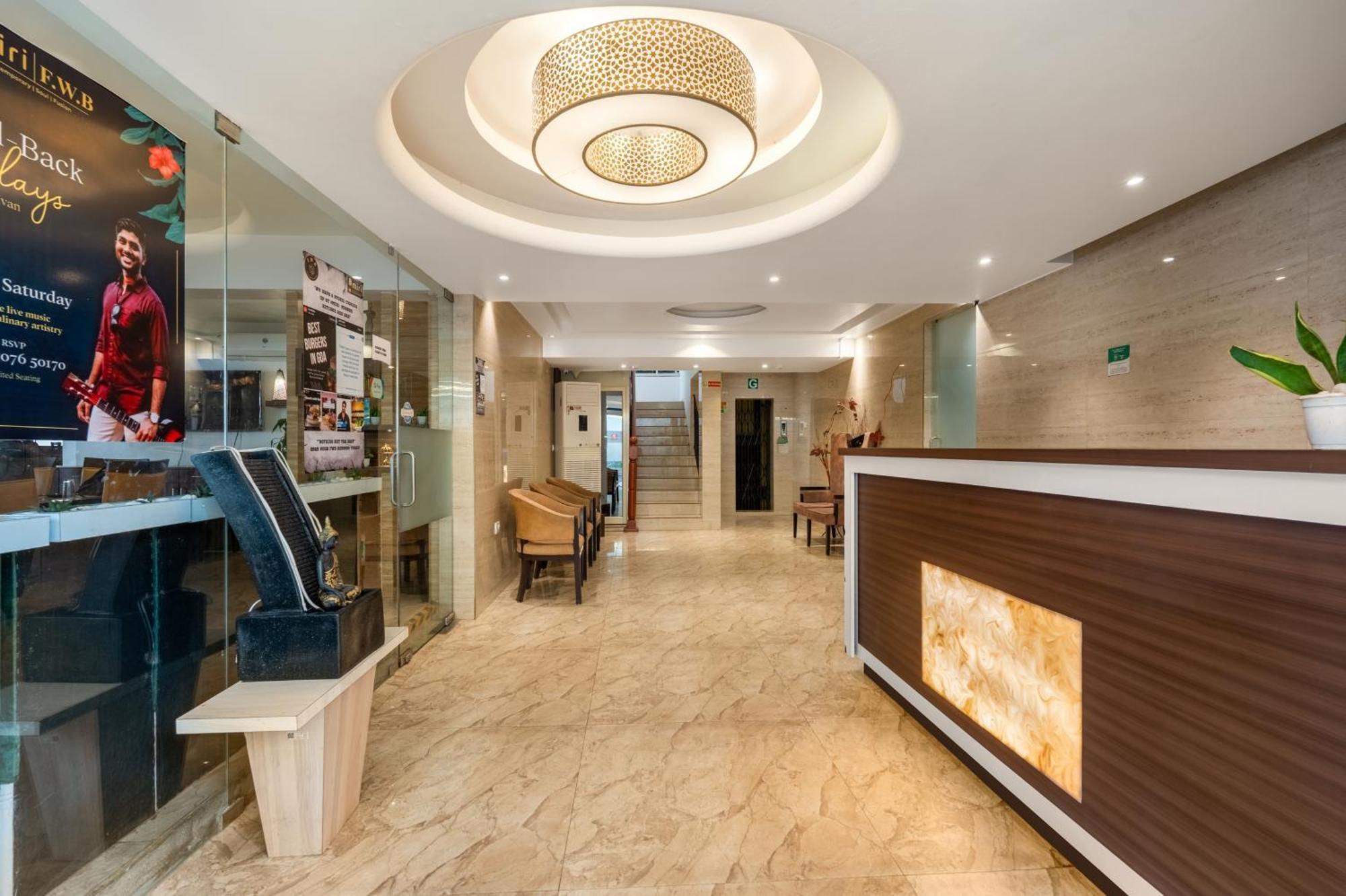 Treebo Sunheads Hotel ปณชี ภายนอก รูปภาพ